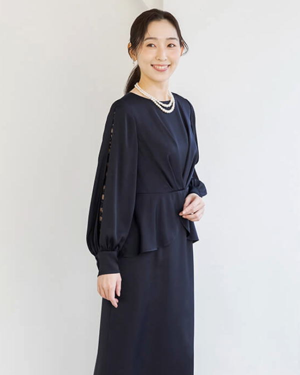モデル：身長167cm　ヒール高：約8cm　着用サイズ：9号
