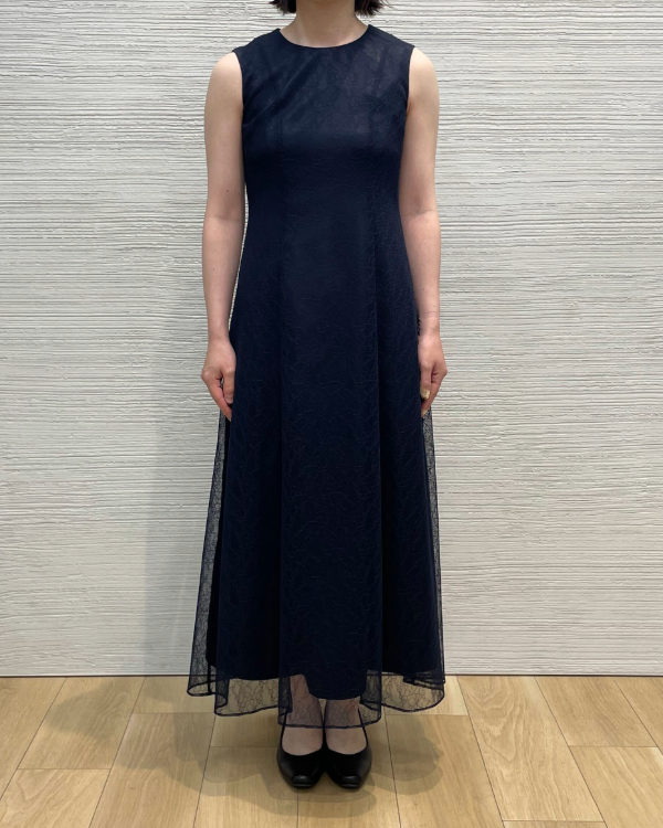 モデル身長：152cm　ヒール高：5cm　着用サイズ：小柄さん向け3号