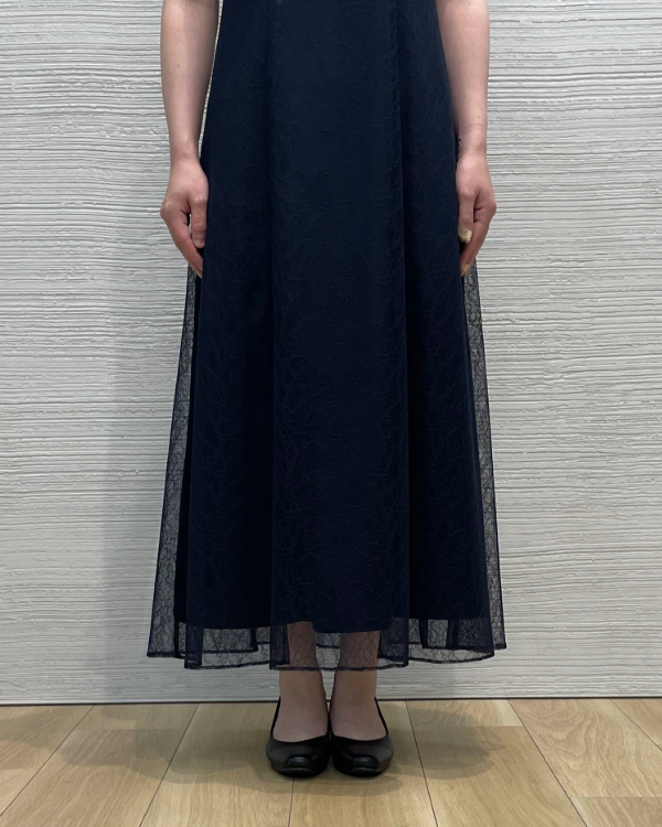 モデル身長：152cm　ヒール高：5cm　着用サイズ：小柄さん向け3号