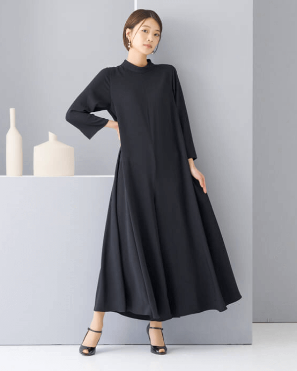 ブラック】サテンジョーゼット ワイドオールインワン｜東京ソワール