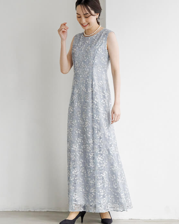 ※モデル：身長165cm　9号着用　8cmヒール着用