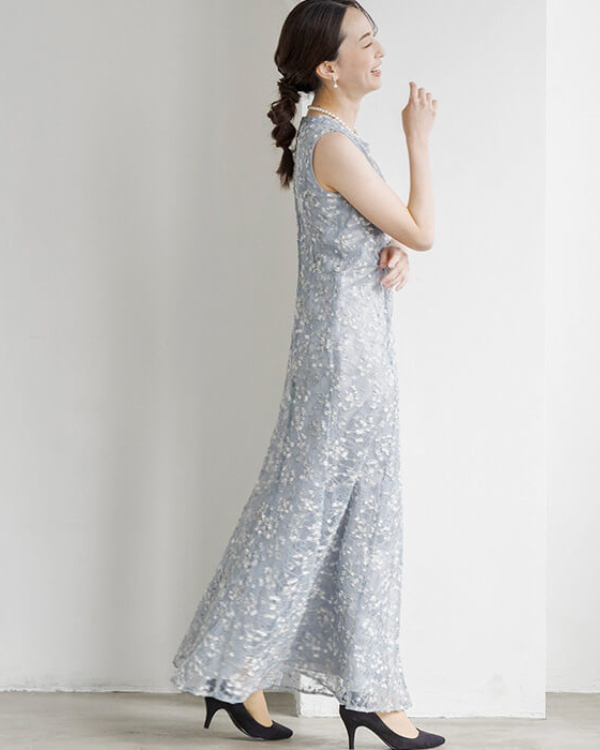 ※モデル：身長165cm　9号着用　8cmヒール着用