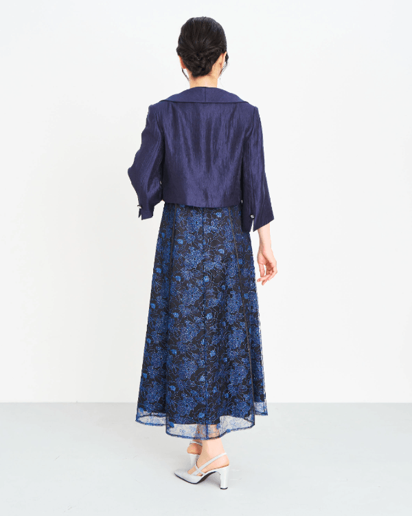 モデル身長：162cm　ヒール高：8cm　着用サイズ：9号　合わせているジャケット：6410217-74