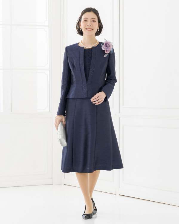 モデル身長：167cm　着用サイズ：9号　合わせているジャケット：6410489-74