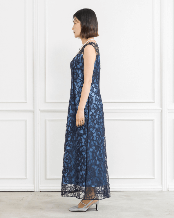 ⭐︎33000円　新品　ラピーヌ　〜13号　総レース　ロングジレ　シェル風カメリア ネイビー】ラッセルレース シフォンケープ付きロングドレス