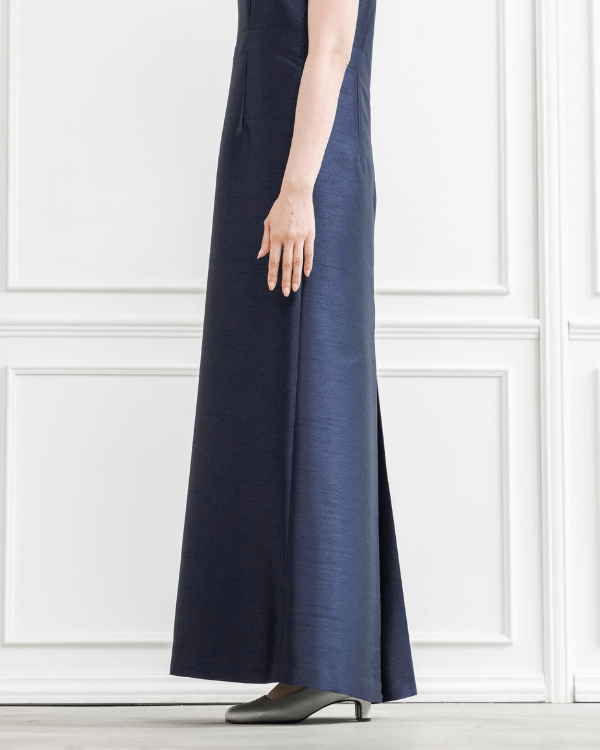 モデル身長：165cm　ヒール高：5cm　着用サイズ：着丈長め9号