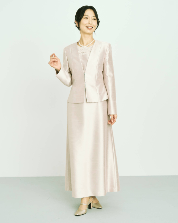 モデル身長：162cm　ヒール高：8cm　着用サイズ：9号