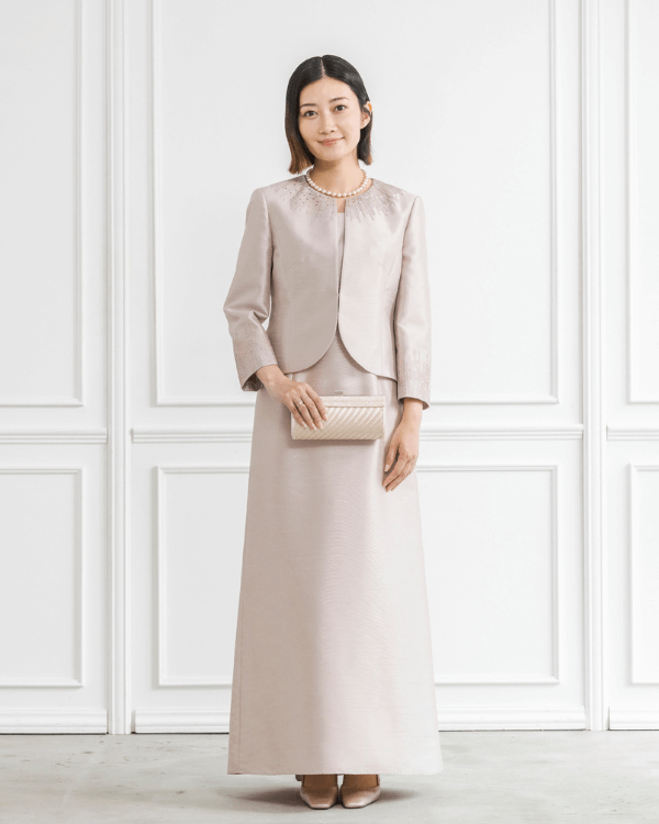 ピンクベージュ】シャンブレーシャンタン スパンコール刺しゅう ノー