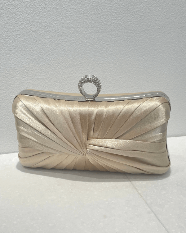 マザードレス&パーティーバック フォーマルバッグ商品一覧ページ【結婚式の母親・父親・親族向けの装い