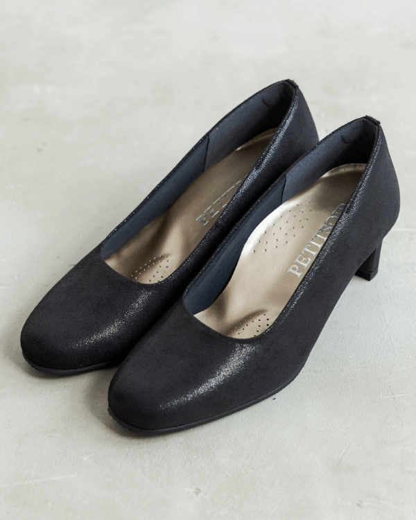 【ブラック】【22.5cm～24.0cmサイズ選択可】【5.0cmヒール】幅広・4E　ラメ　合皮　フォーマルコンフォートシューズ 5561141-00_5561142-00_5561143-00_5561144-00<5561141-00>